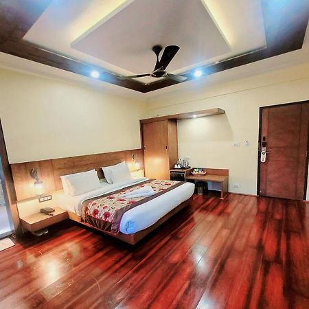 Hotel Green Rooms Сринагар Экстерьер фото