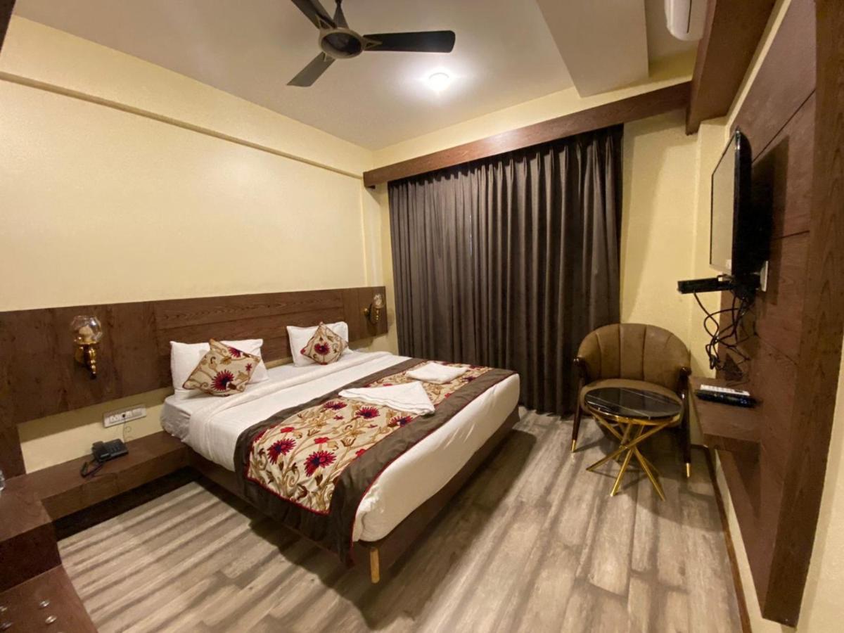Hotel Green Rooms Сринагар Экстерьер фото